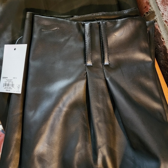 SO Faux Leather High Waist Pleated Wide Leg Pants NWT Size 15 Juniors - Picture 9 of 9